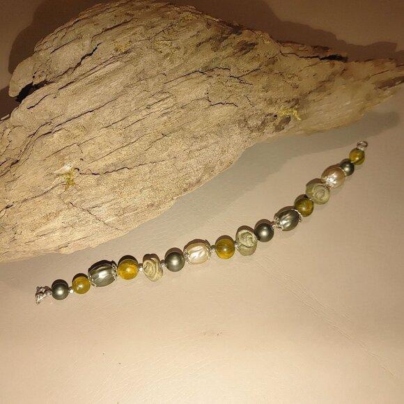 Bead Bracelet Silver Clay Pearls Handcrafted Nature Inspired Green Yellow Cream - Picture 2 of 6